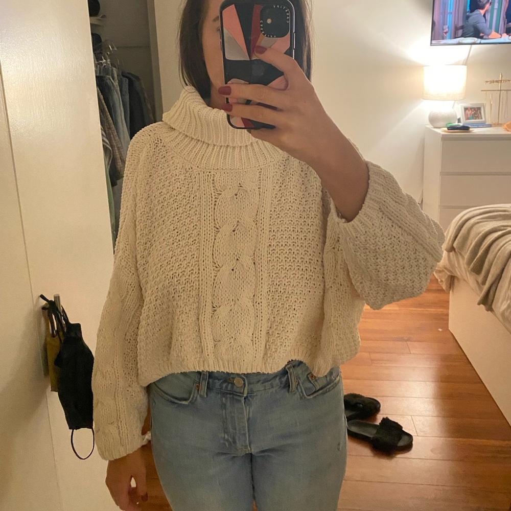 Forever 21 cropped turtle neck sweater